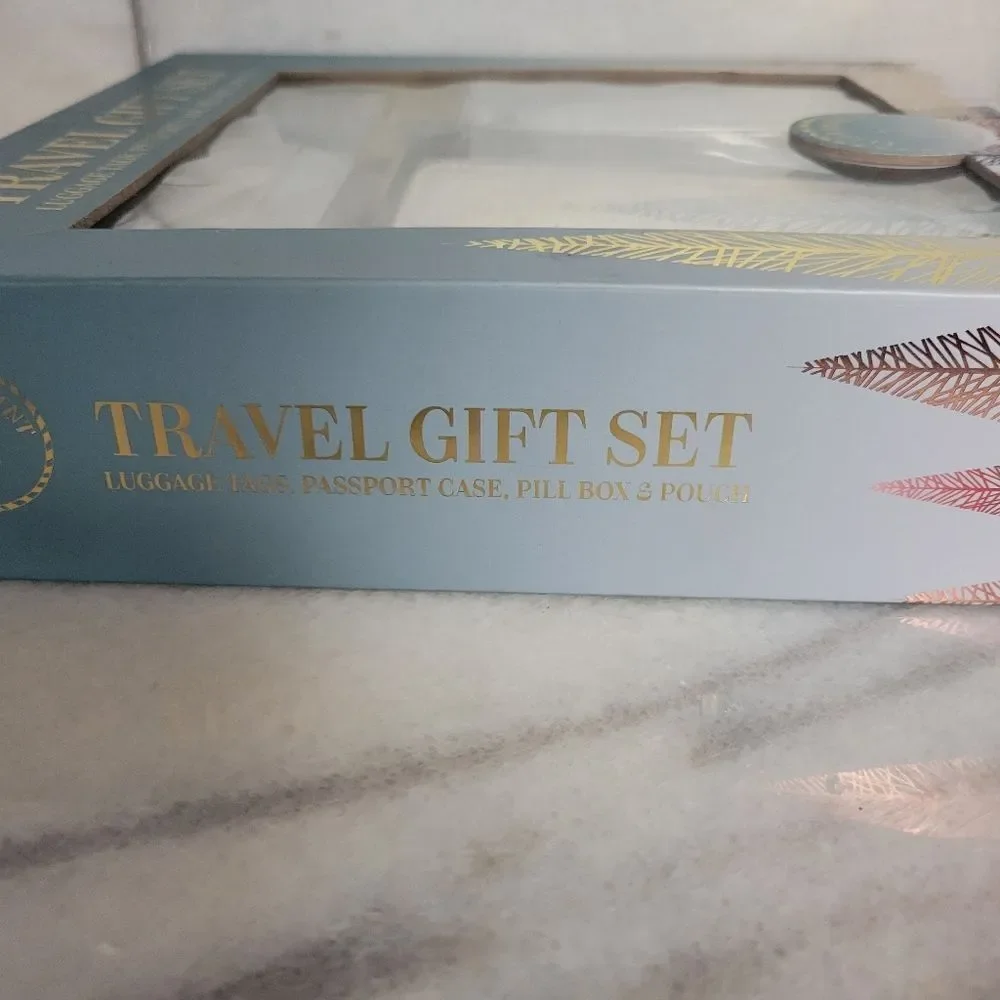 Madison Home International Elegant Travel Gift Set with Gold and Silver Accents